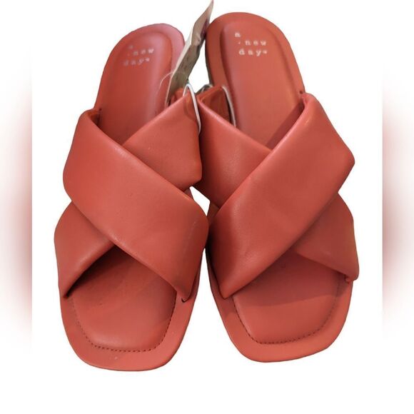 A new day coral‎ sandals size 6.5 - Picture 1 of 5